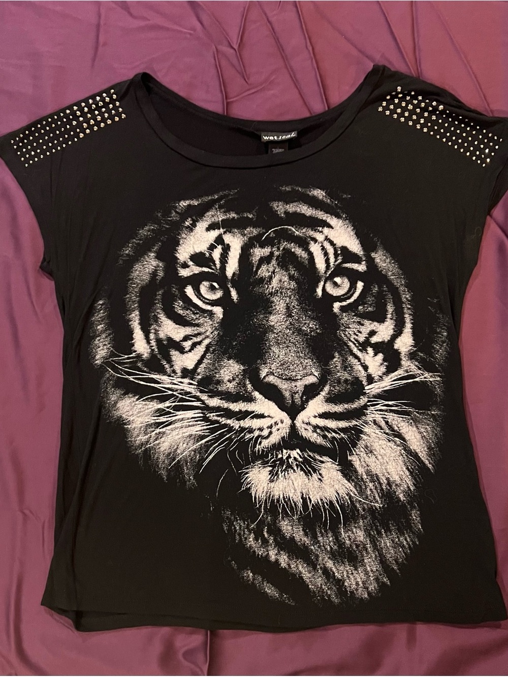 Wet Seal Black Tee with White Tiger Graphic and Studded Shoulders